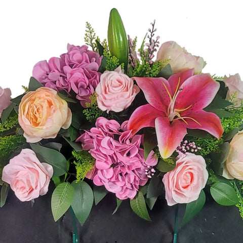 "Blushing Blooms" Tombstone Saddles-31" Width